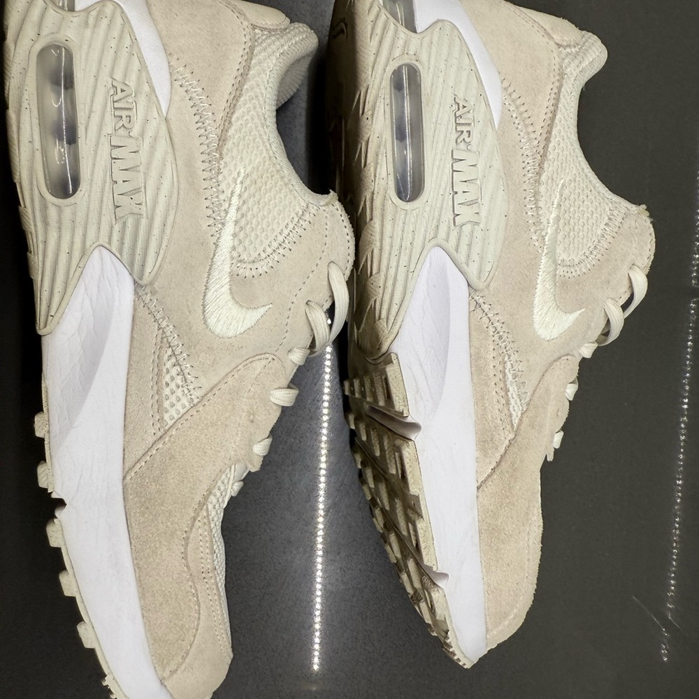 Nike Off-White Air Max Excee Sneakers - Picture 3 of 6